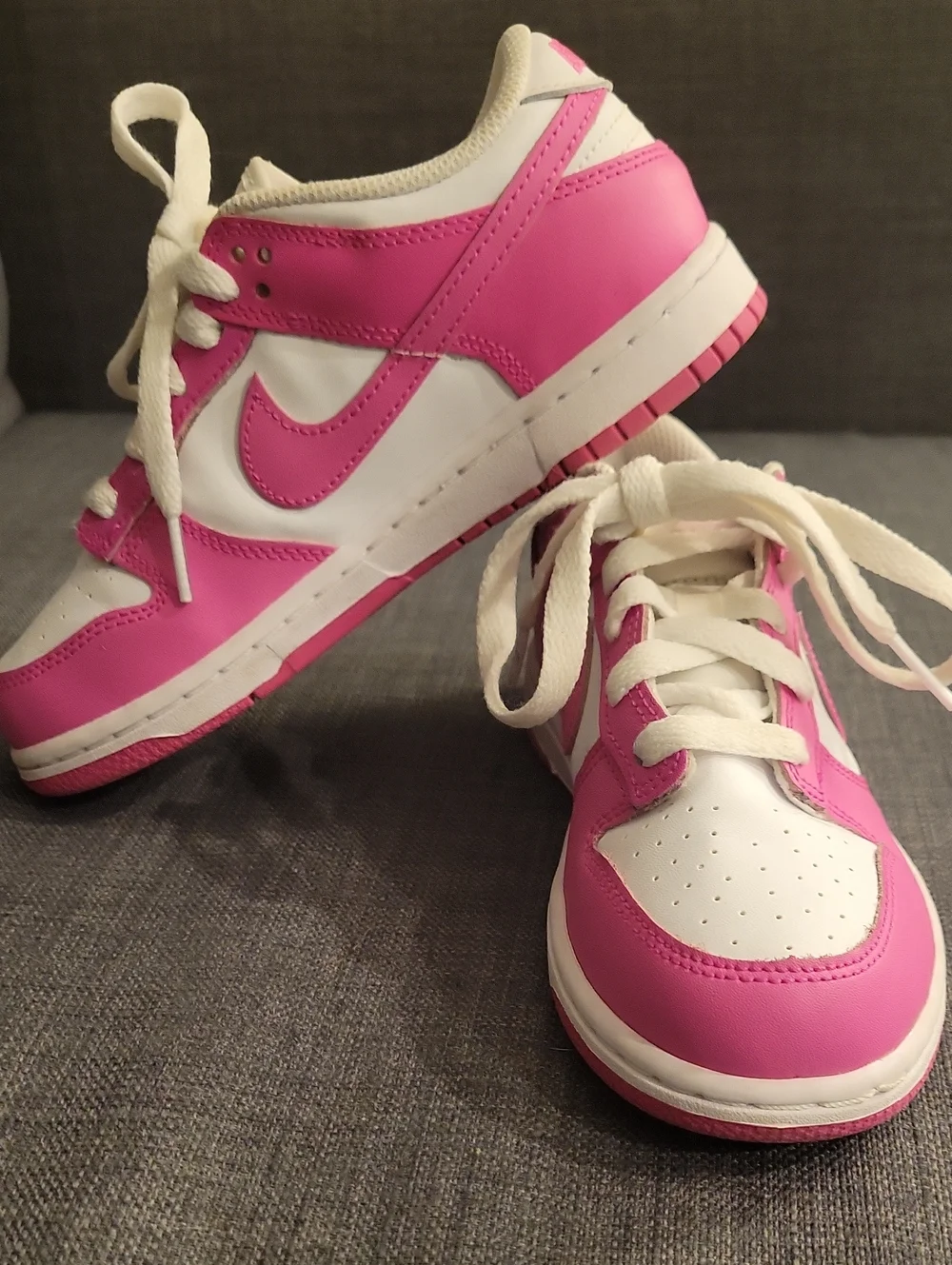 Nike youth low